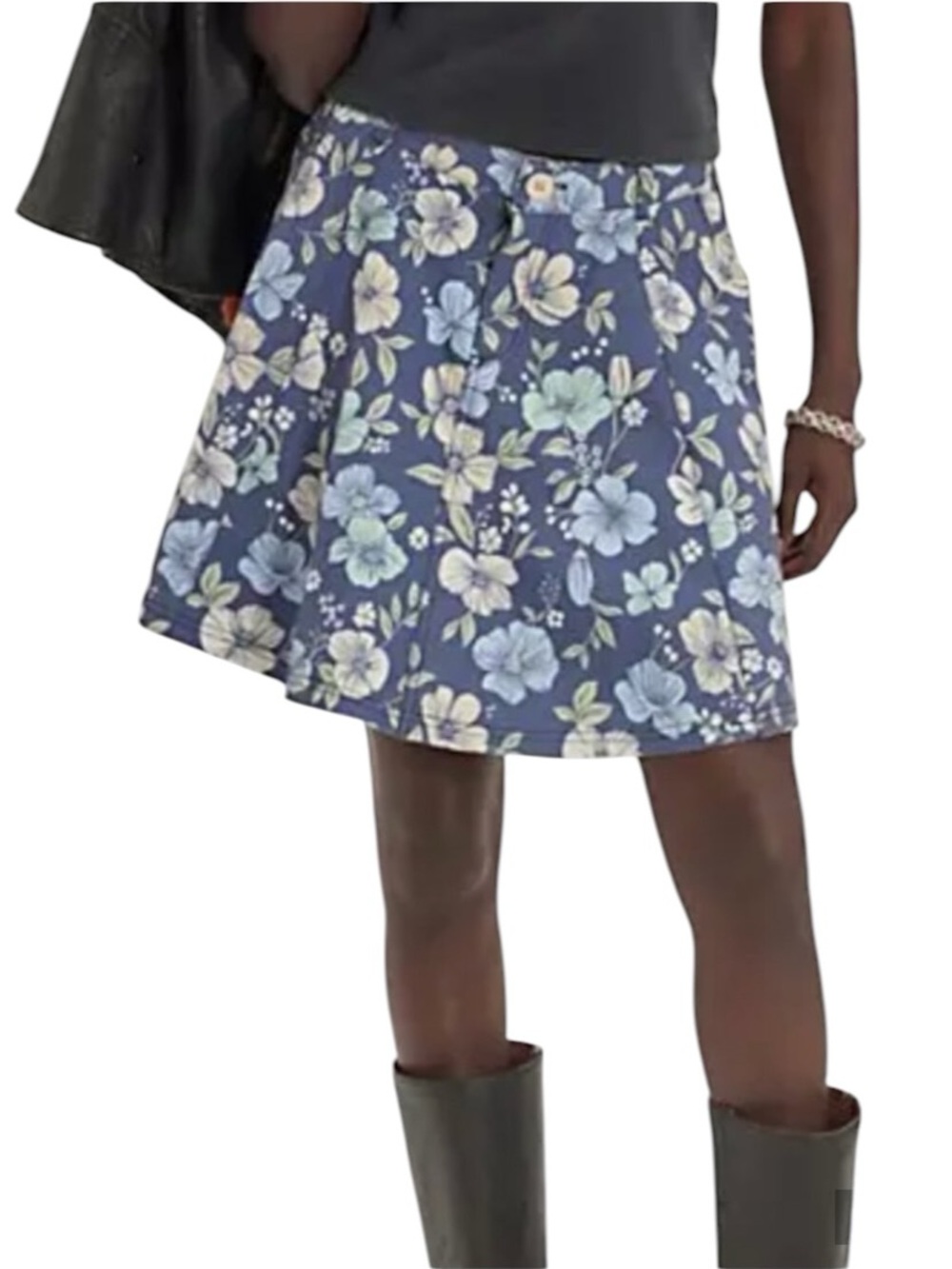 NWT Free People Navy Dahlia Skater Floral Mini Skirt.  Sz. 10 Heavier Weight